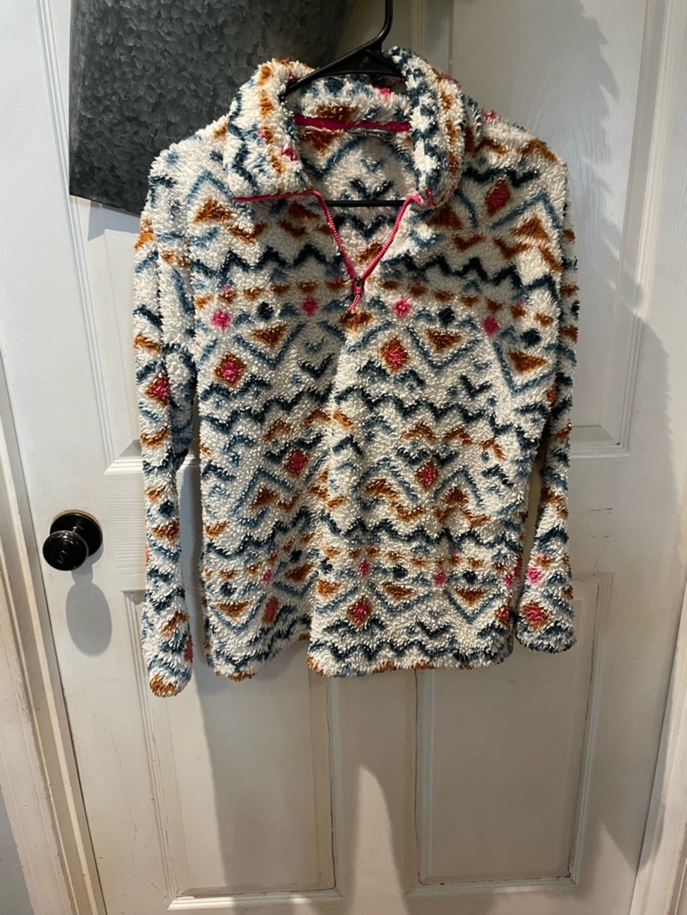 Eddie Bauer Cream Sherpa Turtleneck Pullover with Navy, Tan and Pink Accents